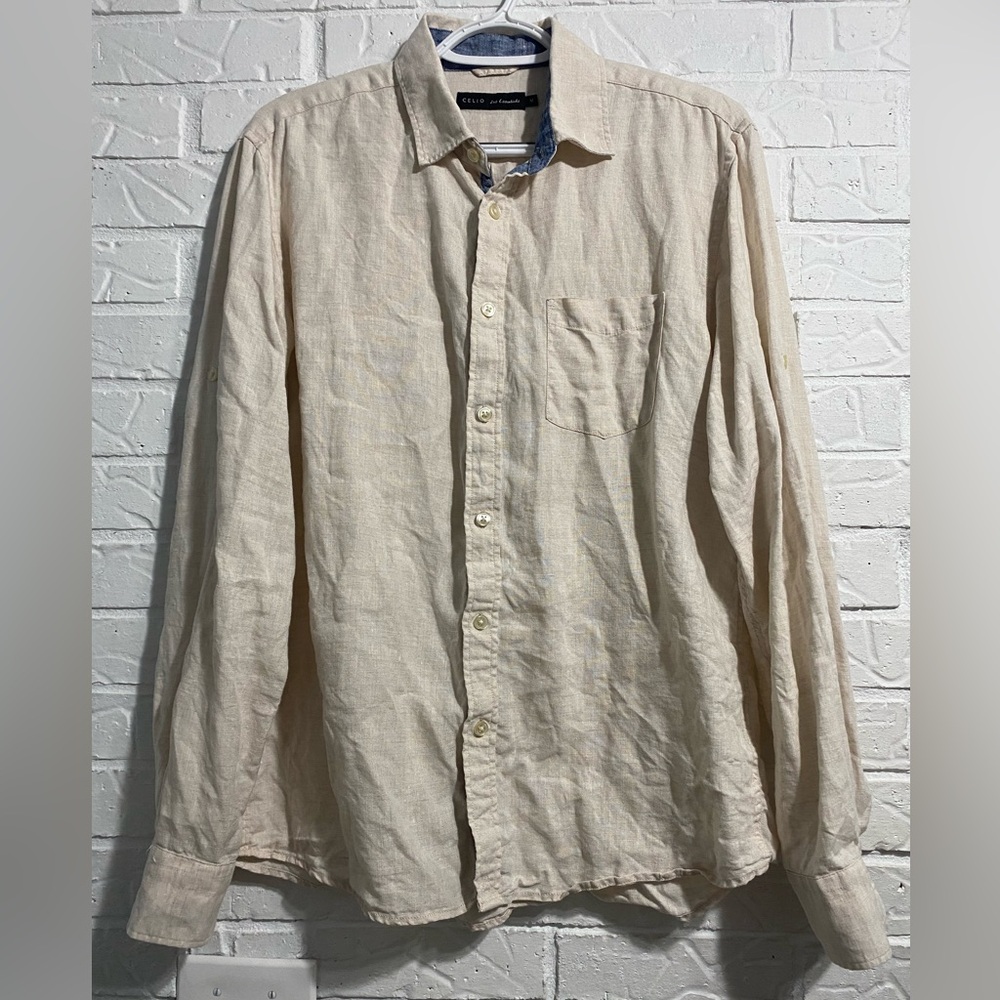 Celio Beige Linen Shirt Button Up Roll Tab Sleeves
Classic Preppy